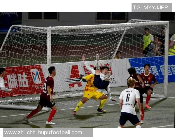 足球评论员的视角解析比赛背后的战术与情感交织